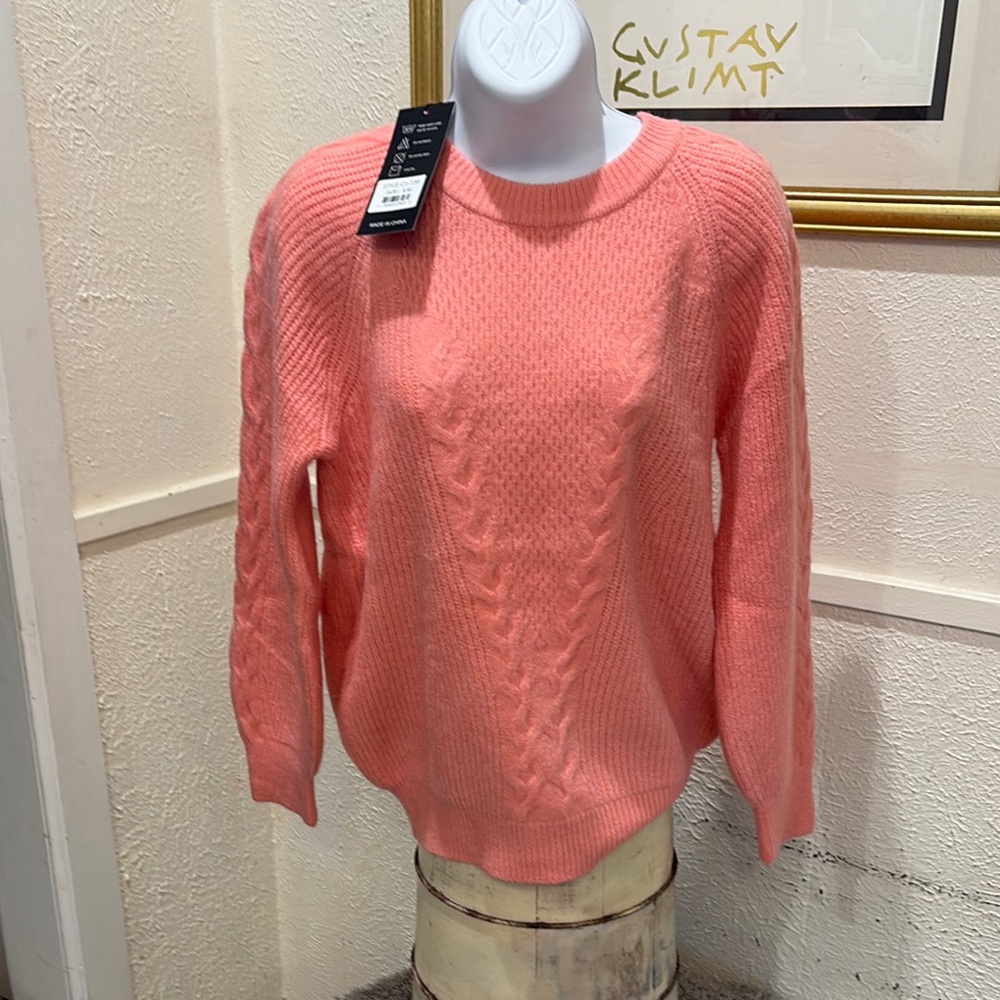 Pink Crew Neck Sweater with Cable Knit and Relaxed Fit